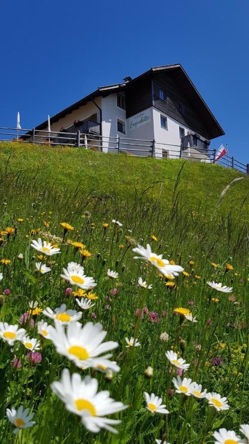 Enzianhuette Berggasthaus San Leonardo in Passiria Luaran gambar
